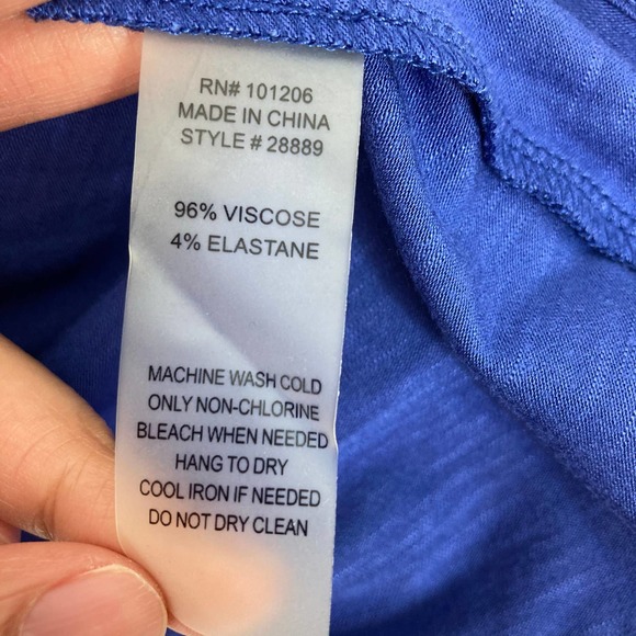 Soft Surroundings V-Neck Tunic Blouse Lightweight - Picture 6 of 6